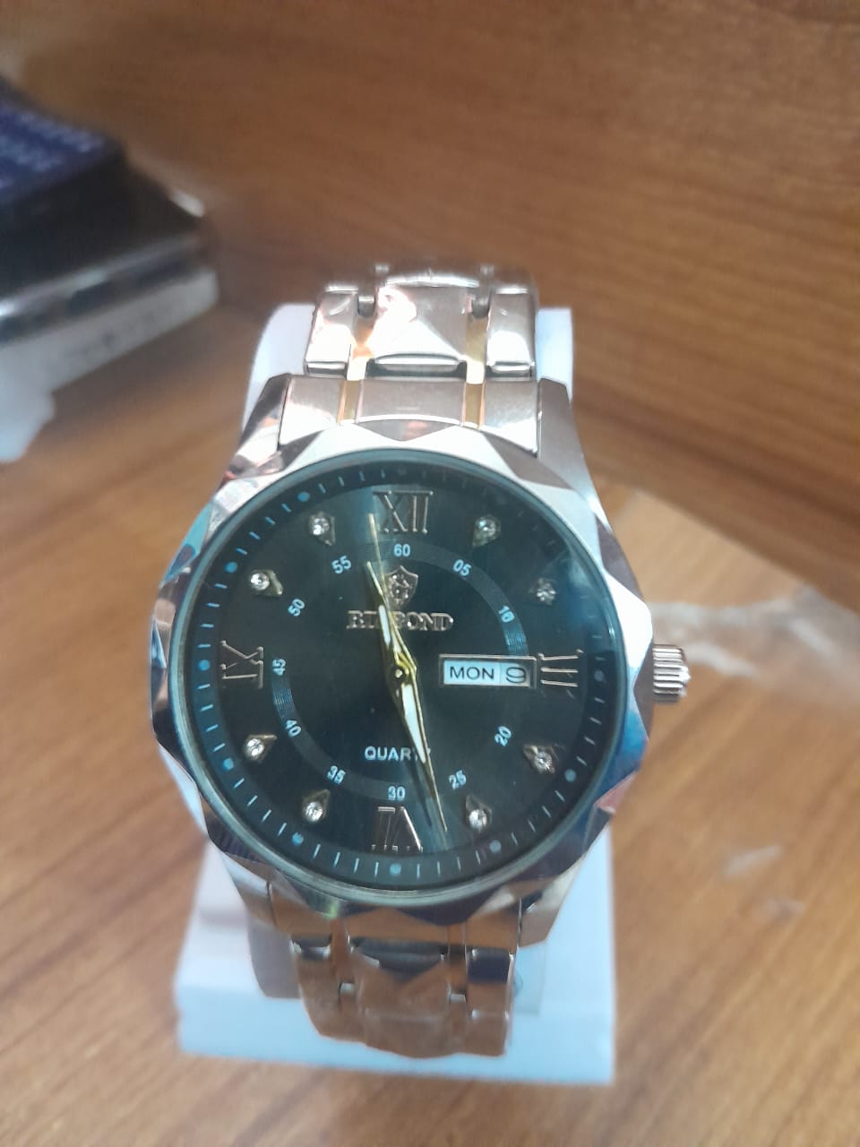 products-details